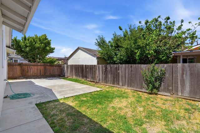 2369 Oakwood Drive, East Palo Alto, CA 94303