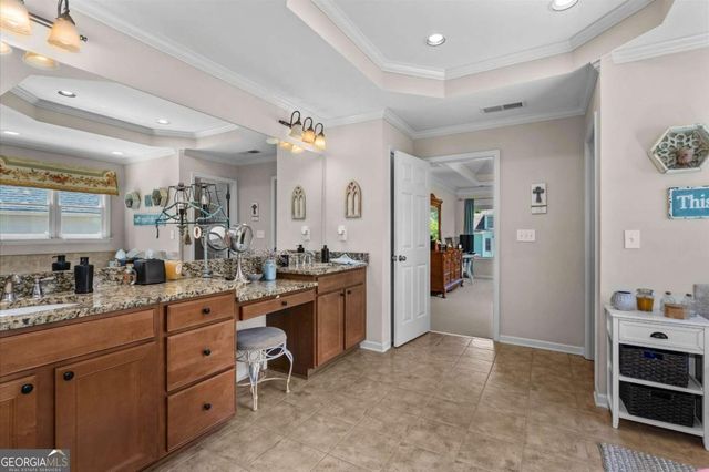 125 Fallen Oak Drive, Dallas, GA 30132