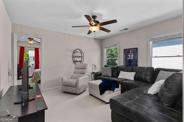 125 Fallen Oak Drive, Dallas, GA 30132
