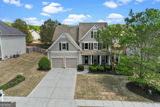 125 Fallen Oak Drive, Dallas, GA 30132