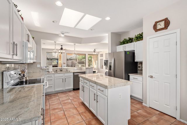 16355 W Desert Lily Drive, Surprise, AZ 85387