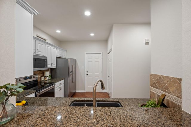 11603 Ladera Vista DR 25, Austin, TX 78759