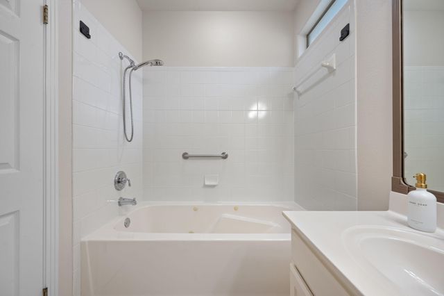 11603 Ladera Vista DR 25, Austin, TX 78759