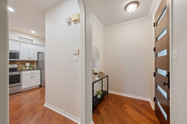 11603 Ladera Vista DR 25, Austin, TX 78759