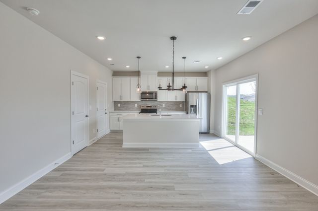 2111 Craven Place, Hermitage, TN 37076
