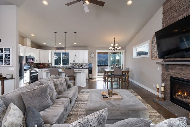 18180 Freedom Lane, Mount Vernon, WA 98274