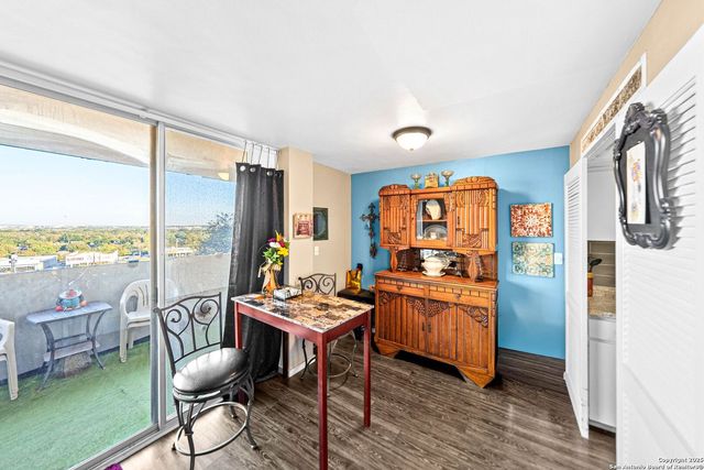 7039 San Pedro Ave Apt 504, San Antonio, TX 78216