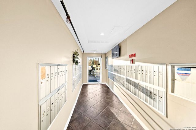 7039 San Pedro Ave Apt 504, San Antonio, TX 78216