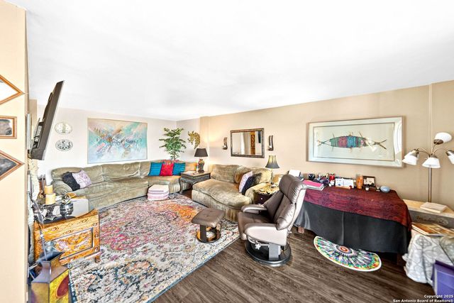 7039 San Pedro Ave Apt 504, San Antonio, TX 78216