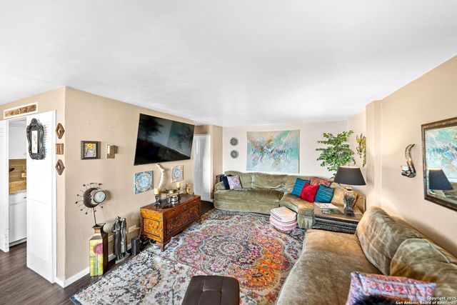 7039 San Pedro Ave Apt 504, San Antonio, TX 78216