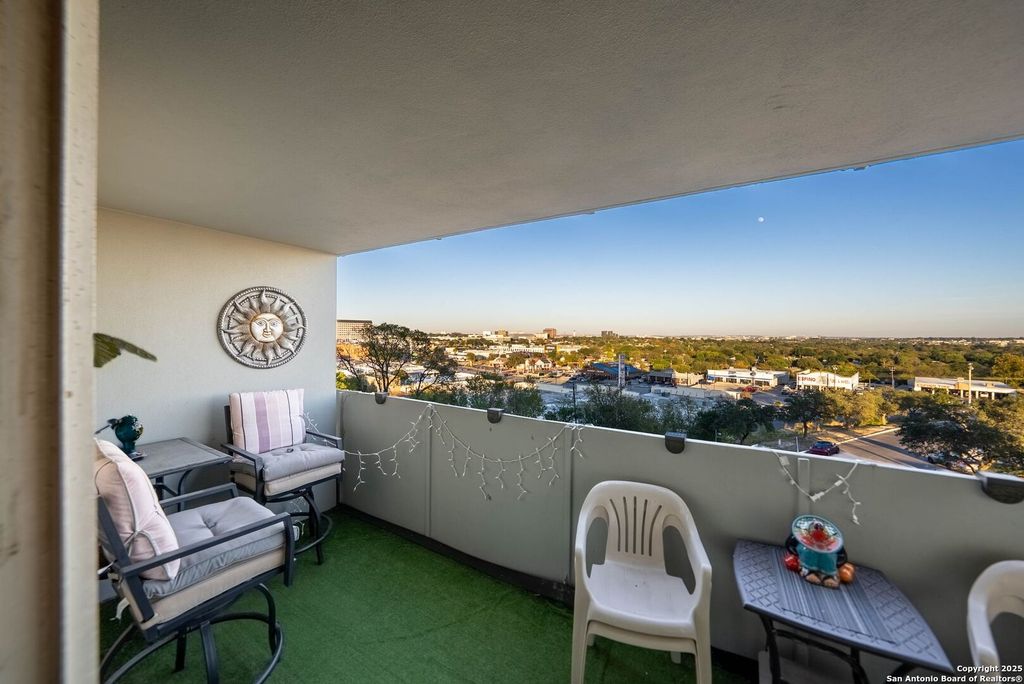 7039 San Pedro Ave Apt 504, San Antonio, TX 78216