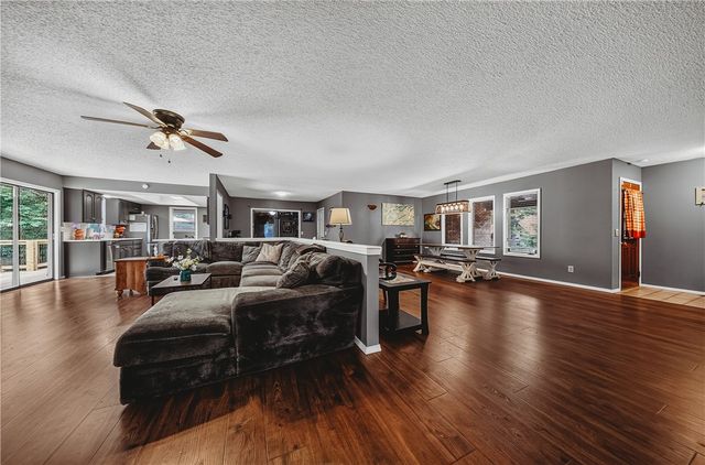 33 Little Drive, Bella Vista, AR 72715