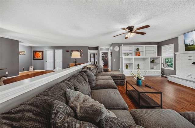 33 Little Drive, Bella Vista, AR 72715