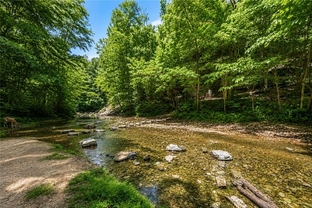 33 Little Drive, Bella Vista, AR 72715