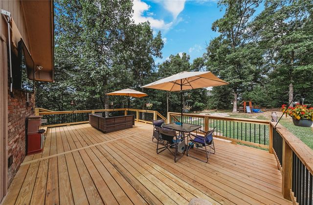 33 Little Drive, Bella Vista, AR 72715