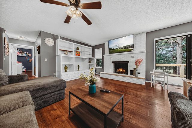33 Little Drive, Bella Vista, AR 72715