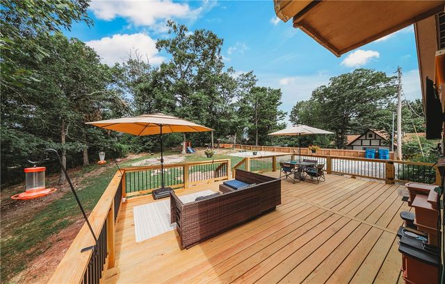 33 Little Drive, Bella Vista, AR 72715