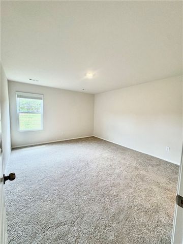 1400 E Piedmont Court, Siloam Springs, AR 72761