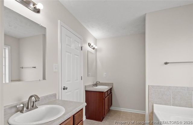 549 Bellgrove Drive, Hope Mills, NC 28348