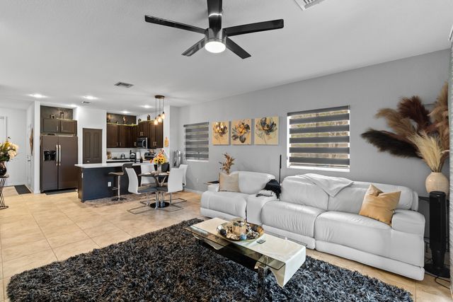 1182 Paisley Court, Lake Worth, FL 33461