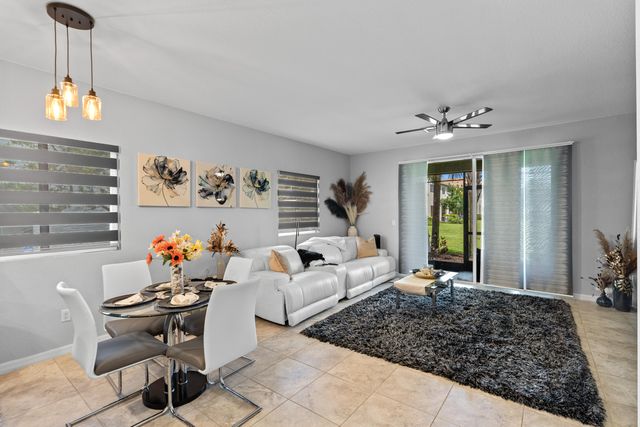 1182 Paisley Court, Lake Worth, FL 33461