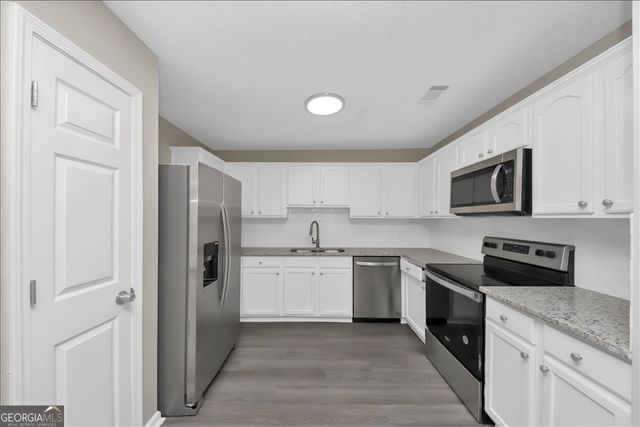 360 Parkway Road, Union City, GA 30291