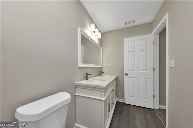 360 Parkway Road, Union City, GA 30291