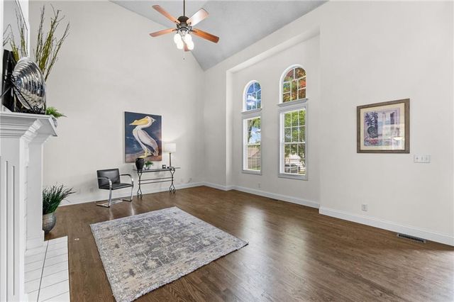 1213 SW Persels Road, Lee's Summit, MO 64081