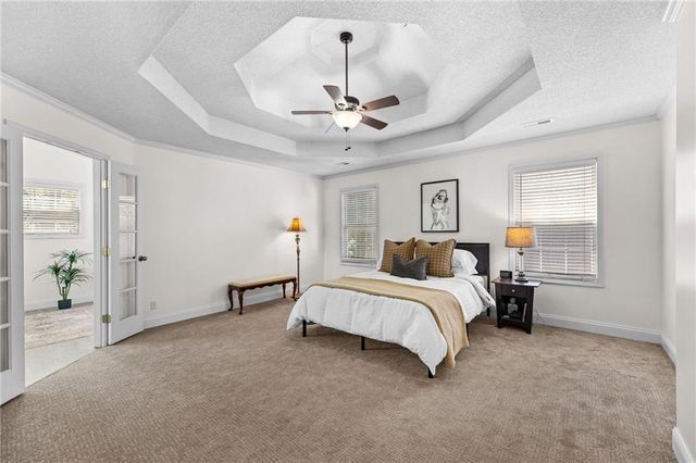 1213 SW Persels Road, Lee's Summit, MO 64081