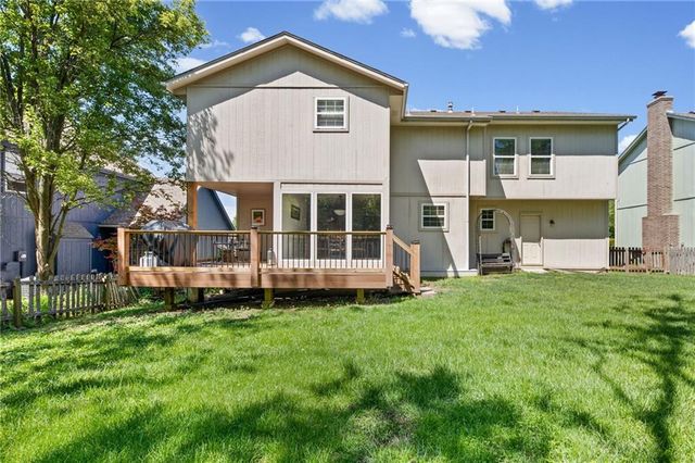 1213 SW Persels Road, Lee's Summit, MO 64081