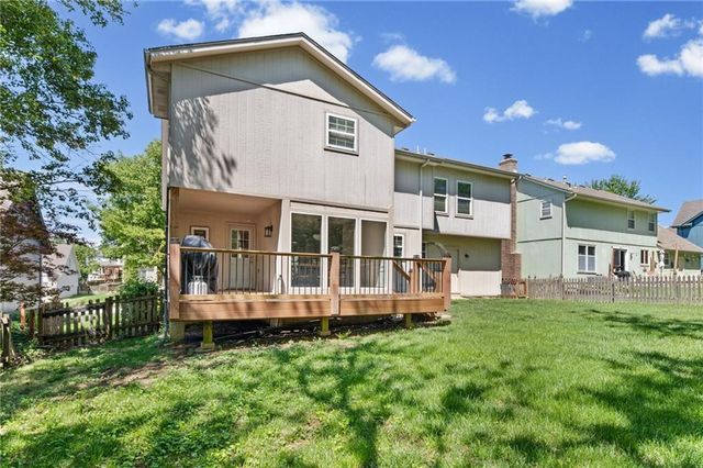 1213 SW Persels Road, Lee's Summit, MO 64081