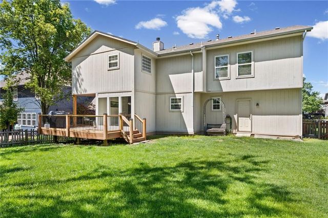 1213 SW Persels Road, Lee's Summit, MO 64081