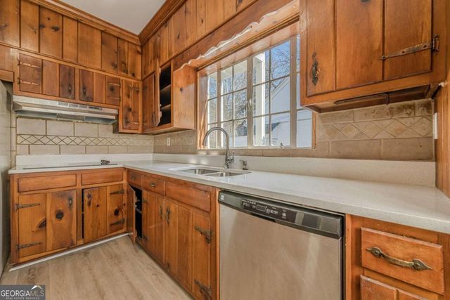 1977 N Decatur Road NE, Atlanta, GA 30307