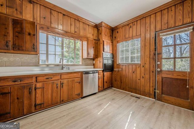 1977 N Decatur Road NE, Atlanta, GA 30307