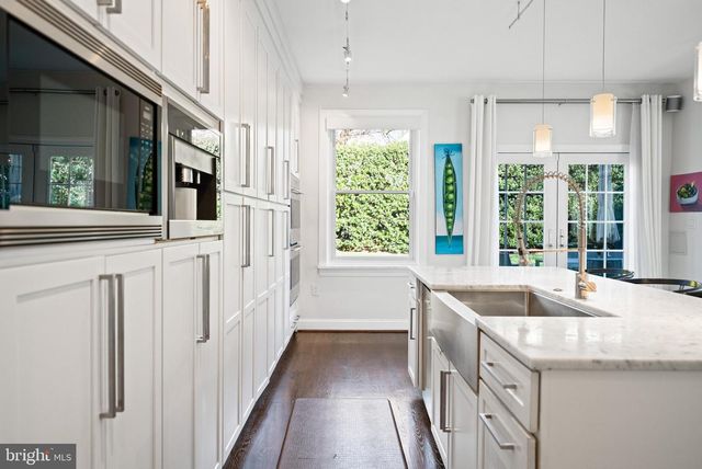 4725 MASSACHUSETTS AVE NW, Washington, DC 20016