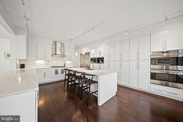 4725 MASSACHUSETTS AVE NW, Washington, DC 20016