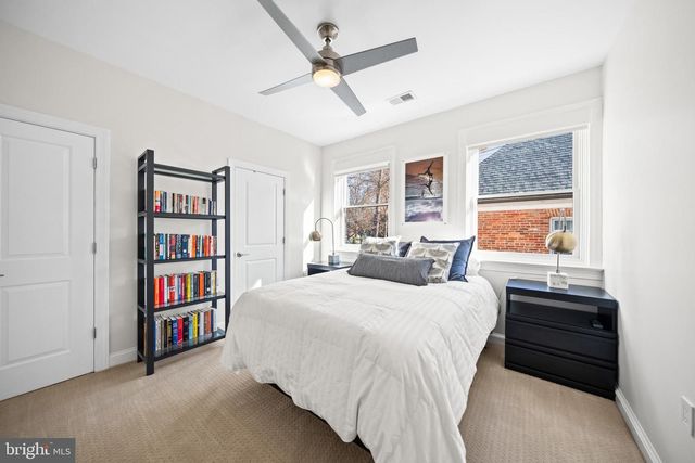 4725 MASSACHUSETTS AVE NW, Washington, DC 20016