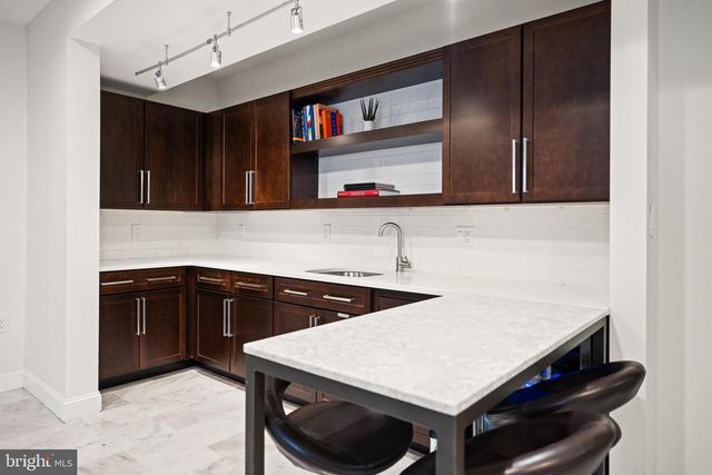 4725 MASSACHUSETTS AVE NW, Washington, DC 20016