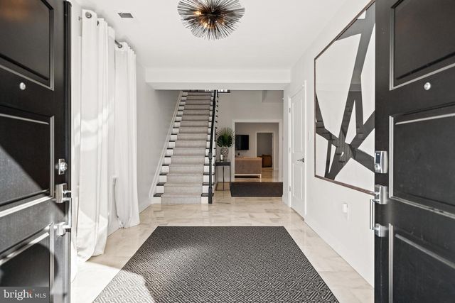 4725 MASSACHUSETTS AVE NW, Washington, DC 20016