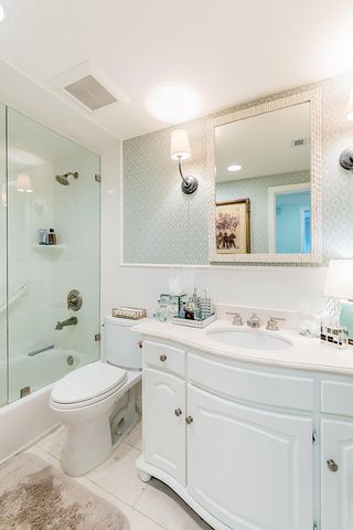 250 Bradley Place 202, Palm Beach, FL 33480