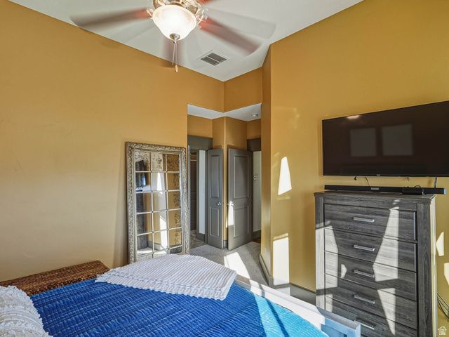 10566 S LAKE AVE, South Jordan, UT 84009