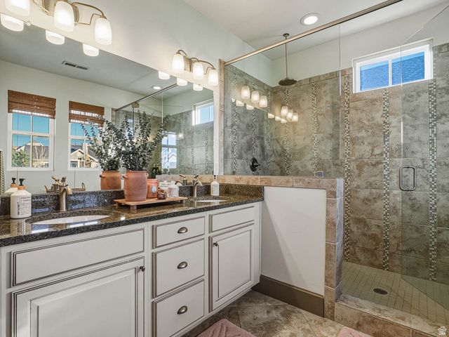 10566 S LAKE AVE, South Jordan, UT 84009