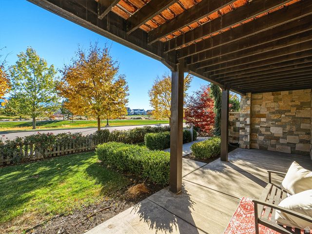 10566 S LAKE AVE, South Jordan, UT 84009