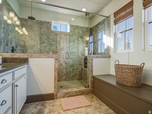 10566 S LAKE AVE, South Jordan, UT 84009