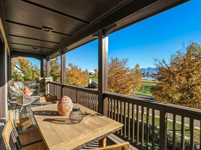 10566 S LAKE AVE, South Jordan, UT 84009