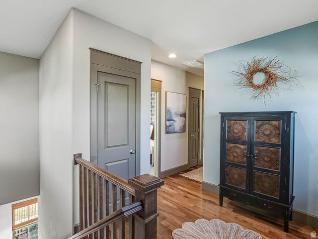 10566 S LAKE AVE, South Jordan, UT 84009