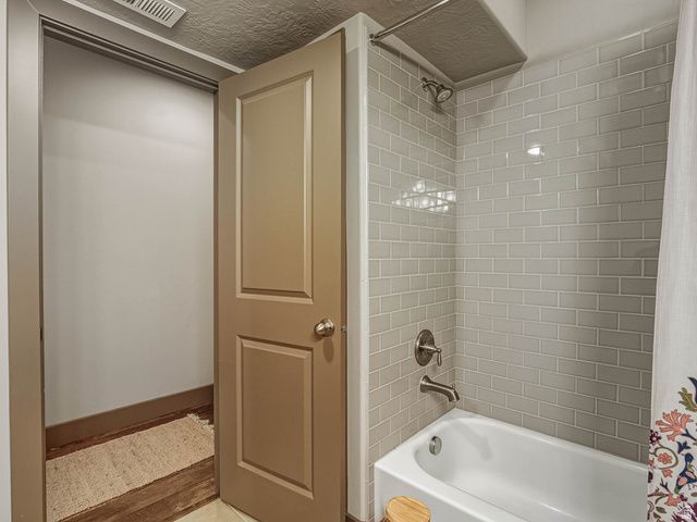 10566 S LAKE AVE, South Jordan, UT 84009