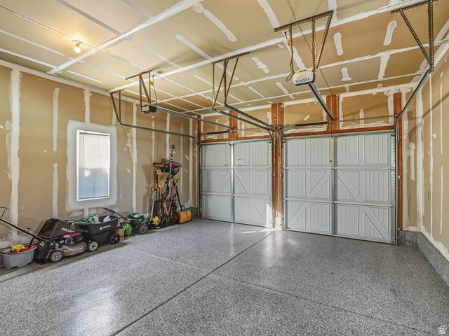 10566 S LAKE AVE, South Jordan, UT 84009