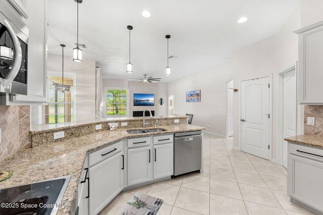 1848 Windbrook Drive SE, Palm Bay, FL 32909