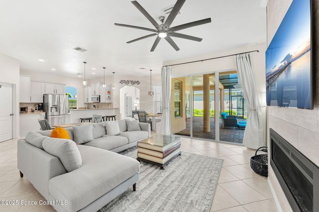 1848 Windbrook Drive SE, Palm Bay, FL 32909